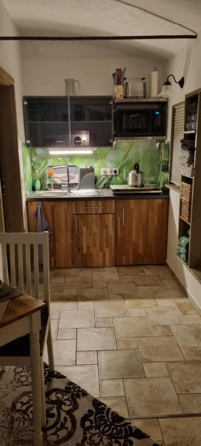 Monteur-Ferienwohnung Ot Naundorf Naundorf  Extérieur photo